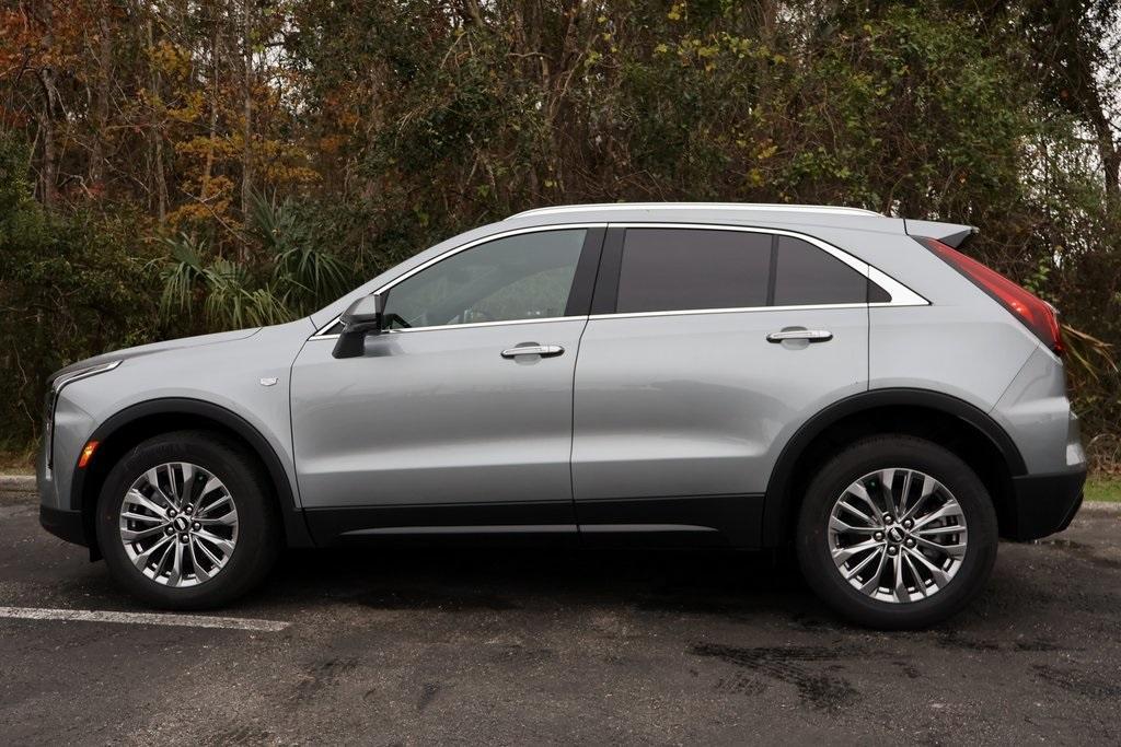 new 2025 Cadillac XT4 car, priced at $47,300