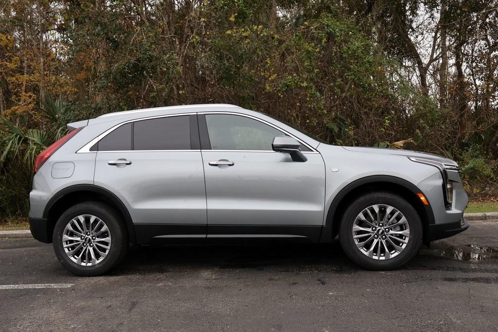 new 2025 Cadillac XT4 car, priced at $47,300