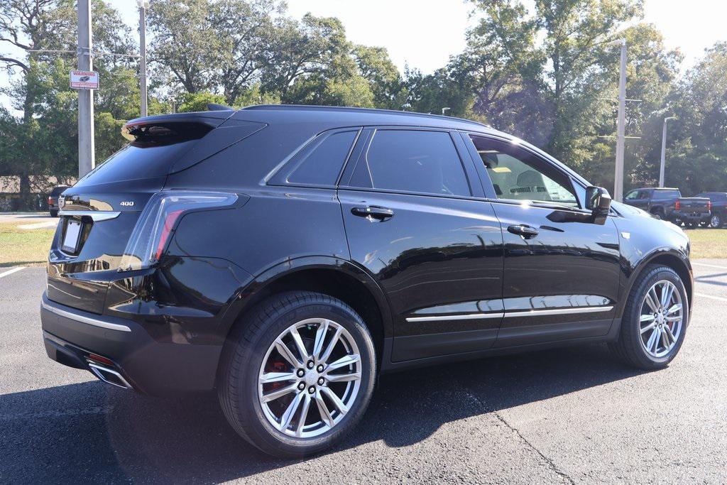 new 2026 Cadillac XT5 car, priced at $62,720