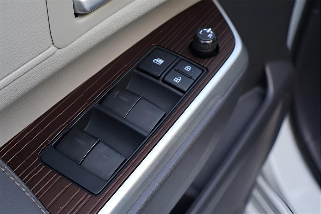 used 2022 Toyota Sienna car, priced at $41,641