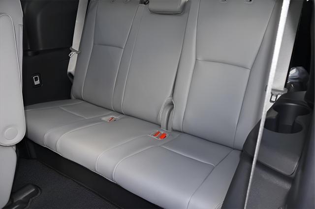 new 2025 Toyota Highlander car, priced at $54,392