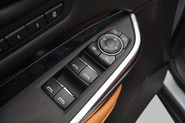 new 2025 Cadillac XT4 car, priced at $47,300