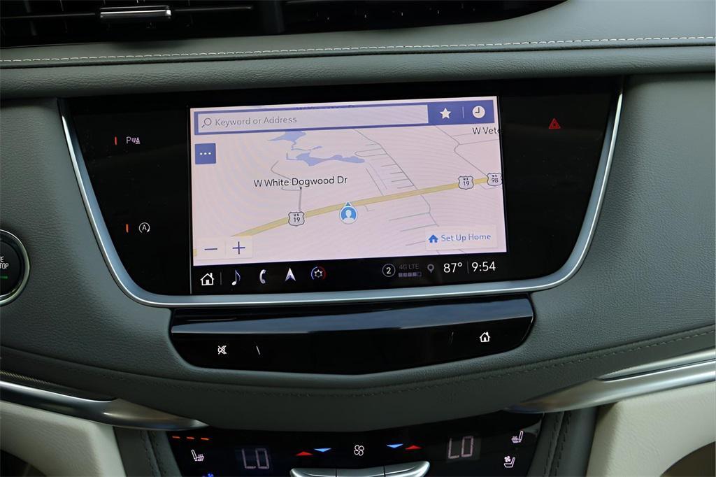 new 2025 Cadillac XT5 car, priced at $51,415