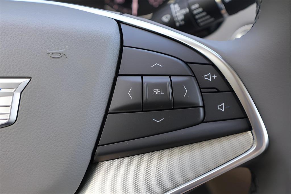 new 2025 Cadillac XT5 car, priced at $51,415