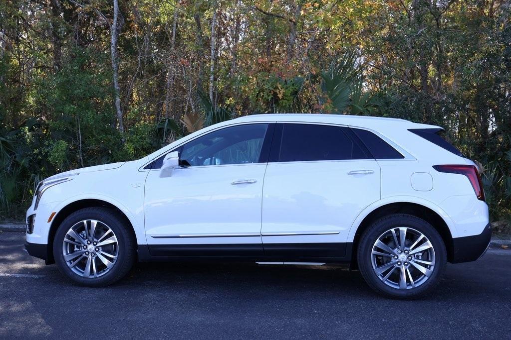 new 2025 Cadillac XT5 car, priced at $57,790