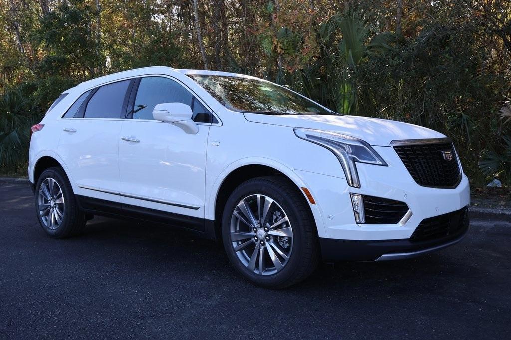 new 2025 Cadillac XT5 car, priced at $57,790