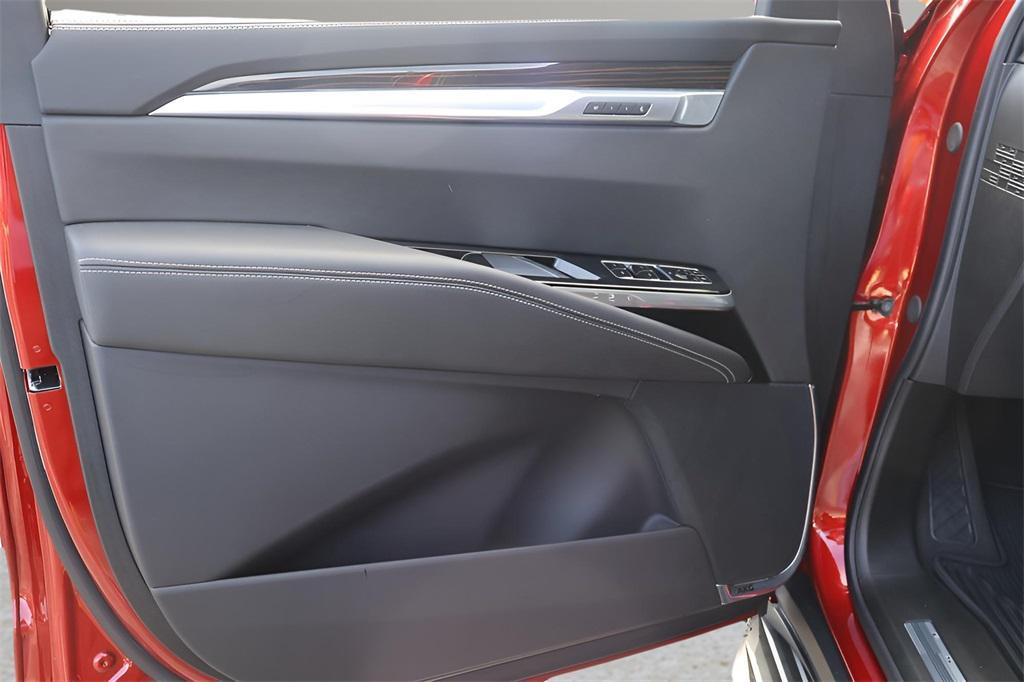 new 2025 Cadillac Escalade ESV car, priced at $96,165