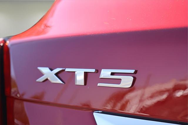 new 2025 Cadillac XT5 car, priced at $56,290