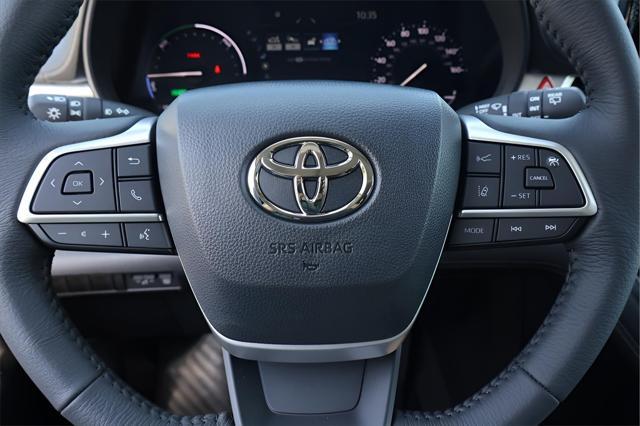 new 2025 Toyota Sienna car, priced at $47,197