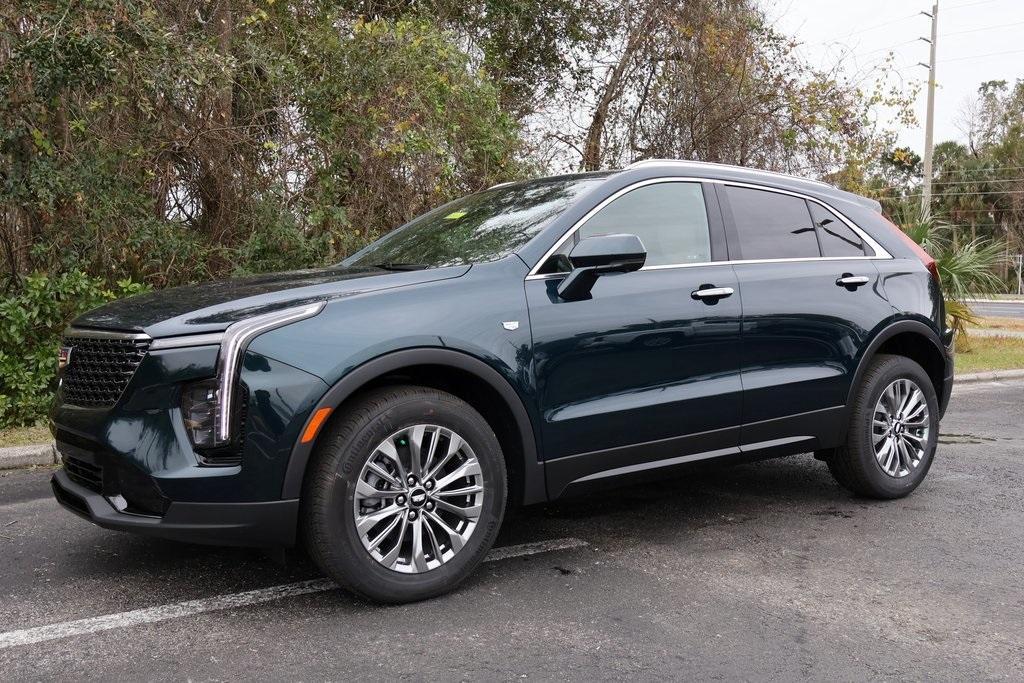 new 2025 Cadillac XT4 car, priced at $42,615