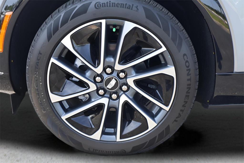 new 2025 Cadillac OPTIQ car, priced at $56,215
