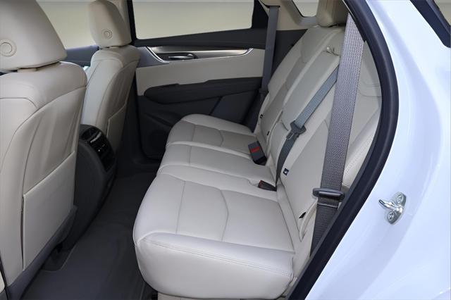 new 2025 Cadillac XT5 car, priced at $54,015