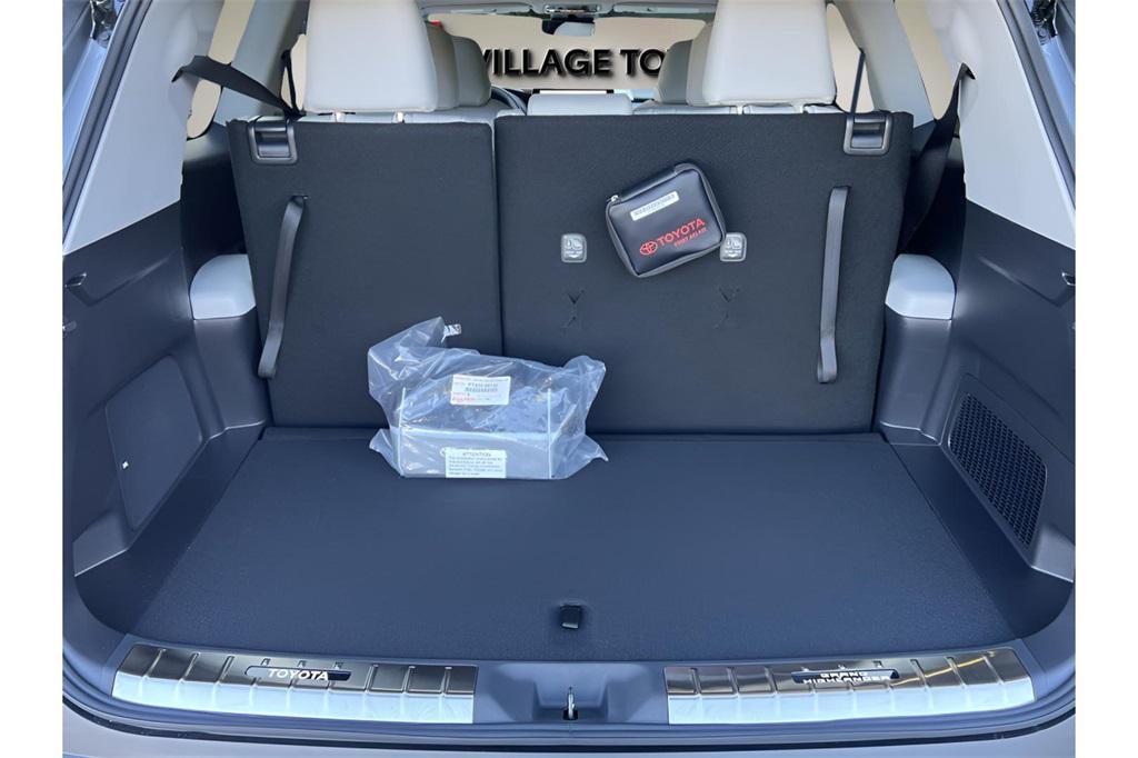 new 2026 Toyota Grand Highlander car, priced at $55,021