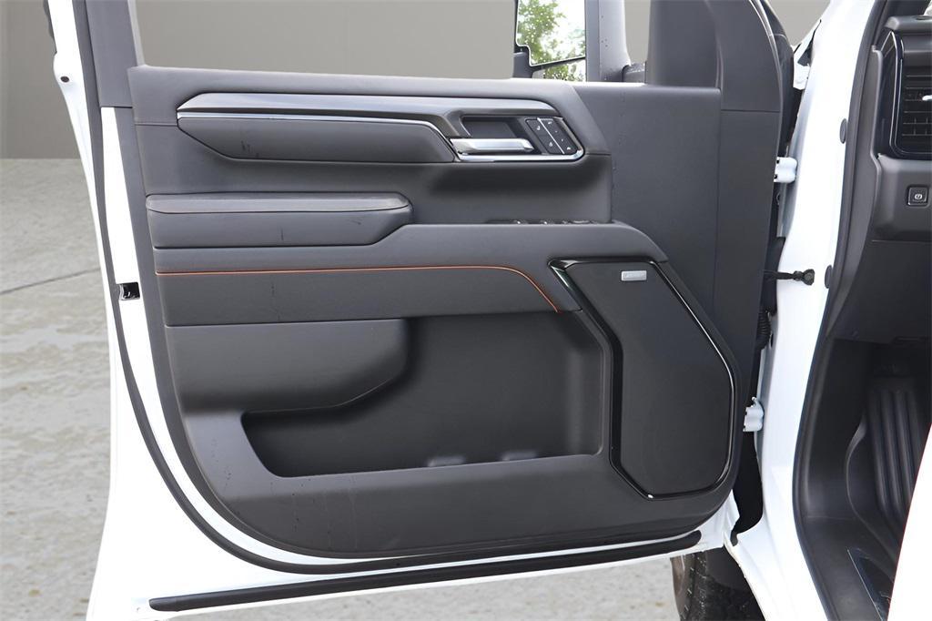 used 2025 GMC Sierra 2500 car, priced at $81,891