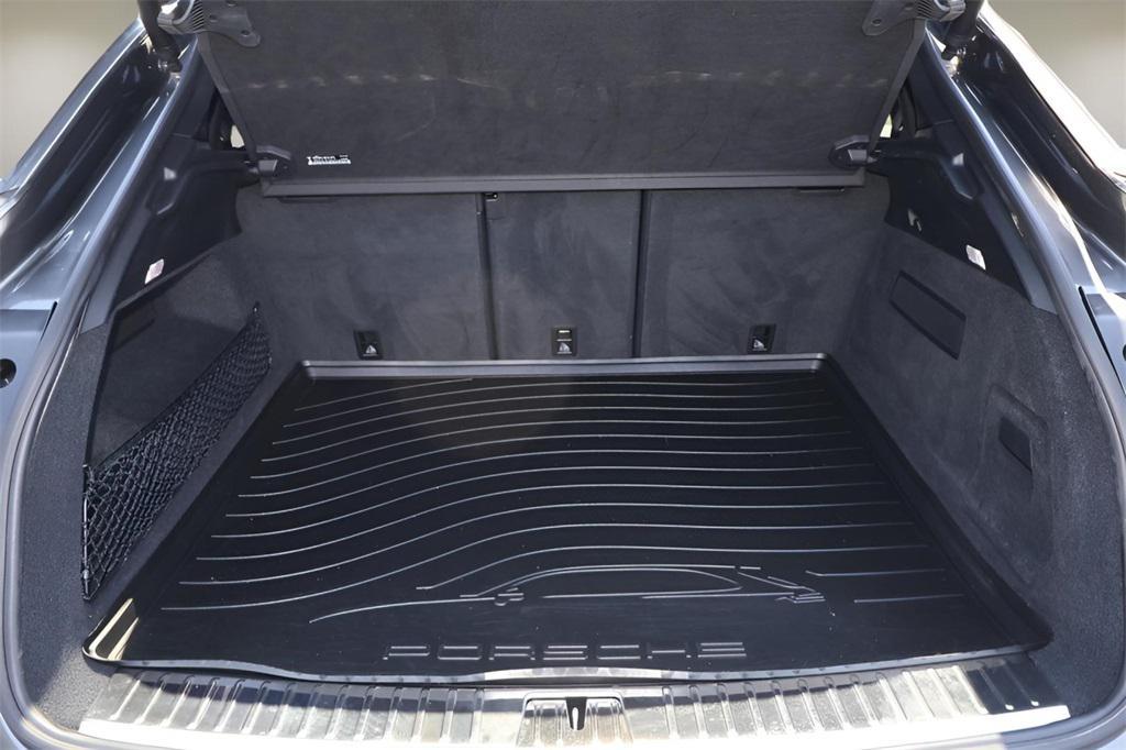 used 2021 Porsche Cayenne car, priced at $45,851