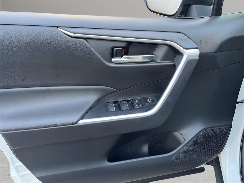 used 2022 Toyota RAV4 Hybrid car, priced at $27,293