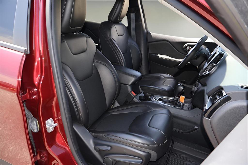 used 2021 Jeep Cherokee car, priced at $17,451