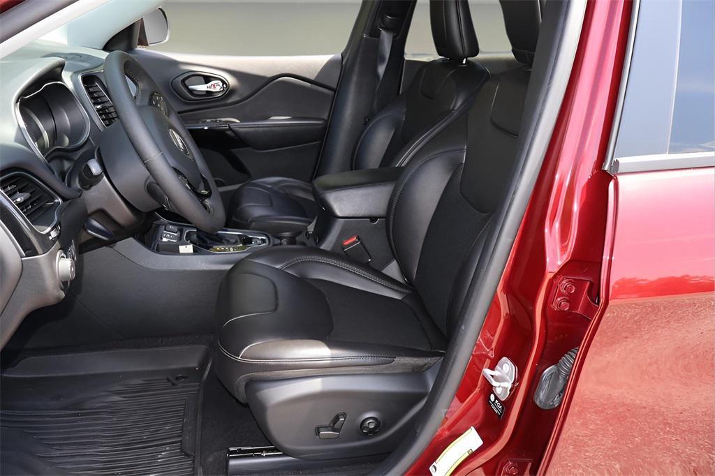 used 2021 Jeep Cherokee car, priced at $17,451