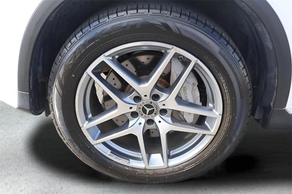 used 2019 Mercedes-Benz GLC 300 car, priced at $19,492