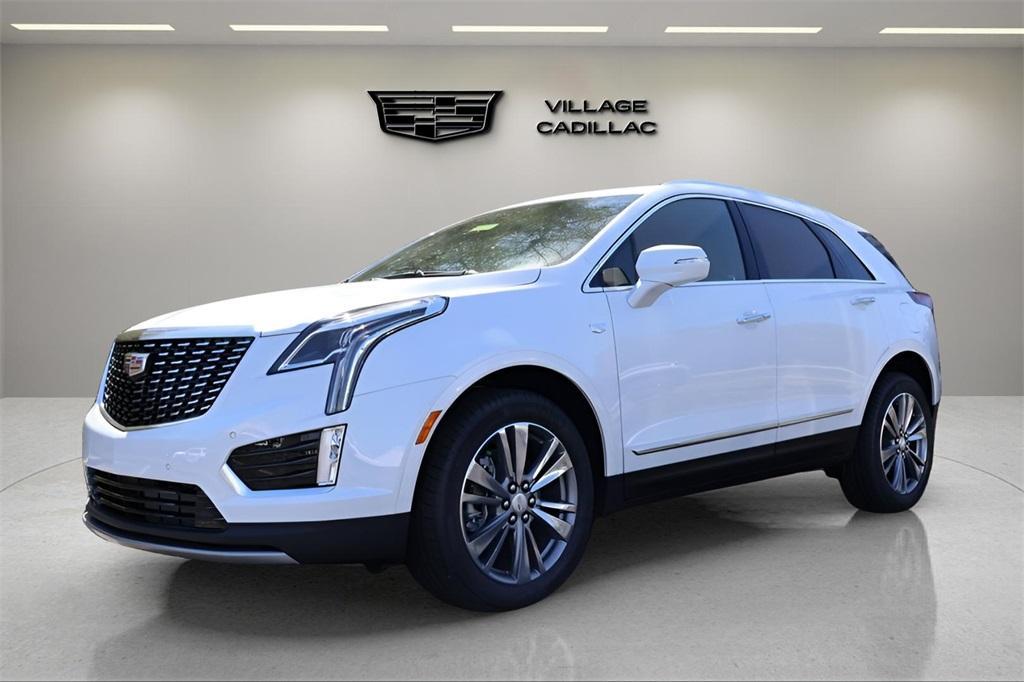 new 2025 Cadillac XT5 car, priced at $54,215