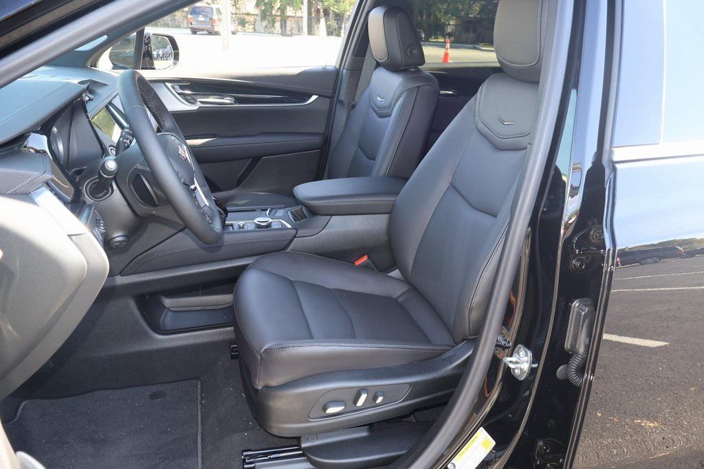 new 2026 Cadillac XT5 car, priced at $57,595