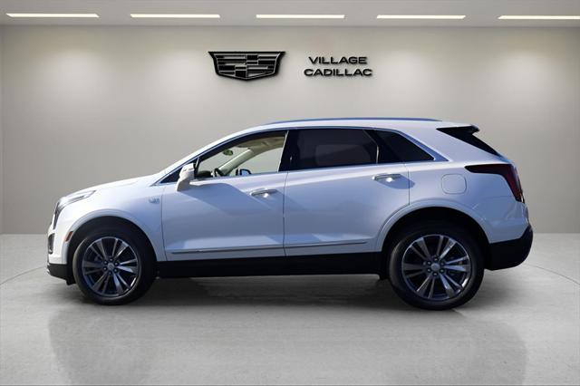 new 2025 Cadillac XT5 car, priced at $54,015
