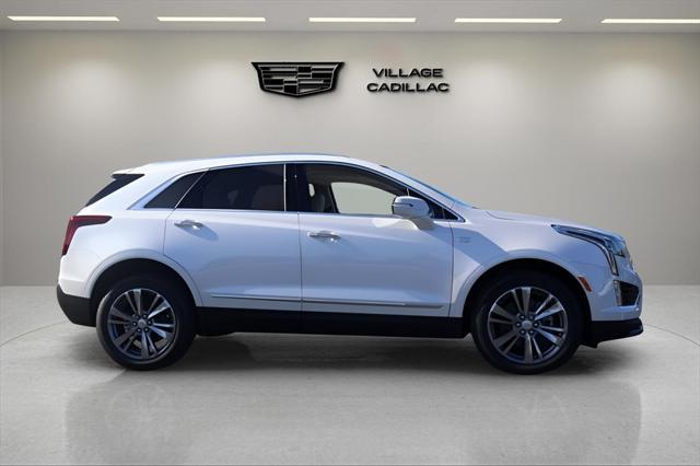 new 2025 Cadillac XT5 car, priced at $54,015