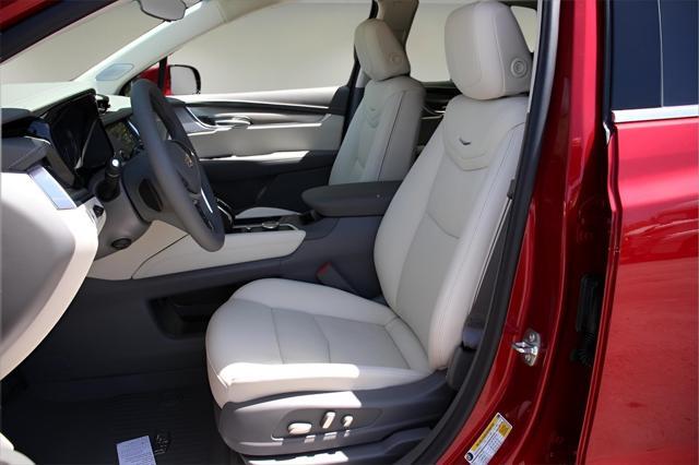 new 2025 Cadillac XT5 car, priced at $57,885