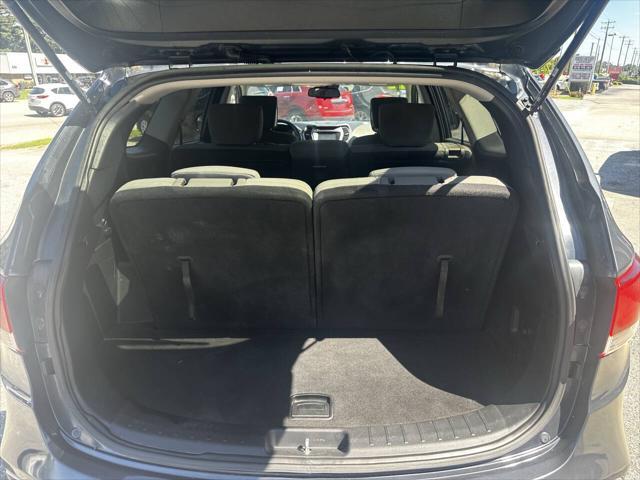 used 2017 Hyundai Santa Fe car, priced at $9,495