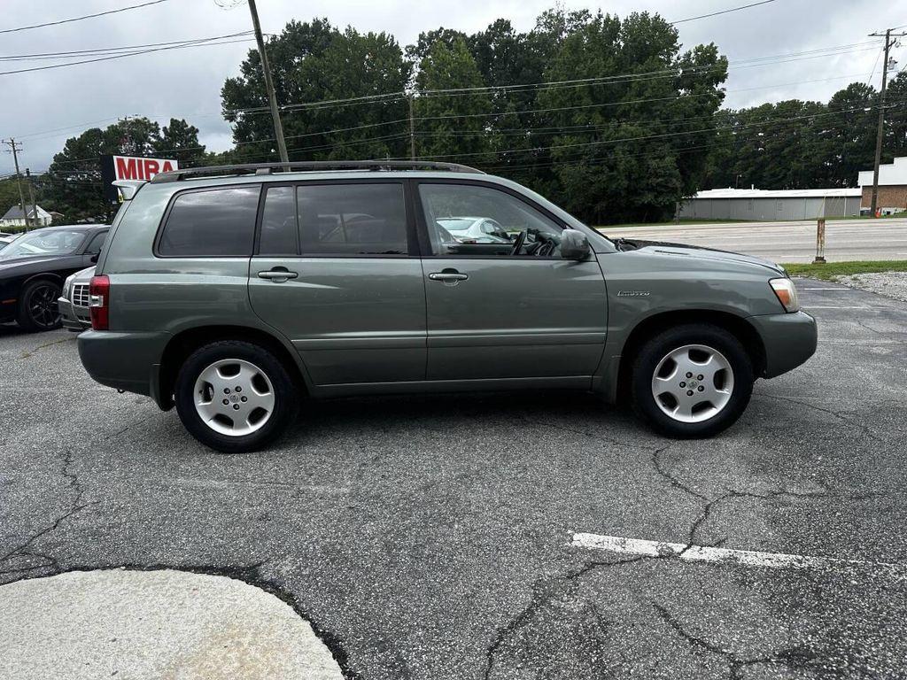 used 2006 Toyota Highlander car, priced at $6,895