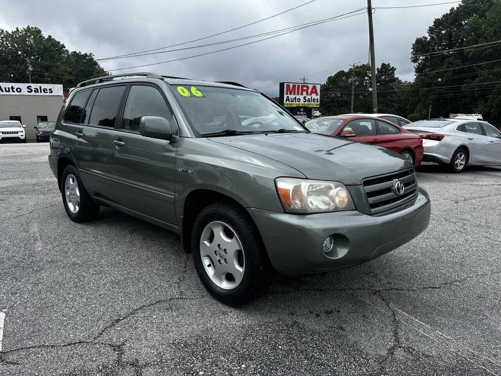used 2006 Toyota Highlander car, priced at $6,895
