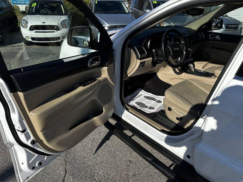 used 2017 Jeep Grand Cherokee car, priced at $10,995