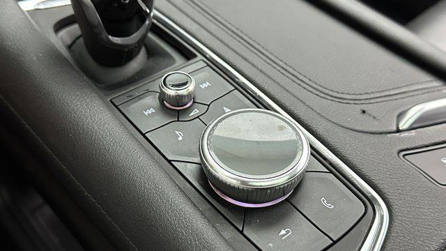 used 2022 Cadillac XT6 car, priced at $32,300