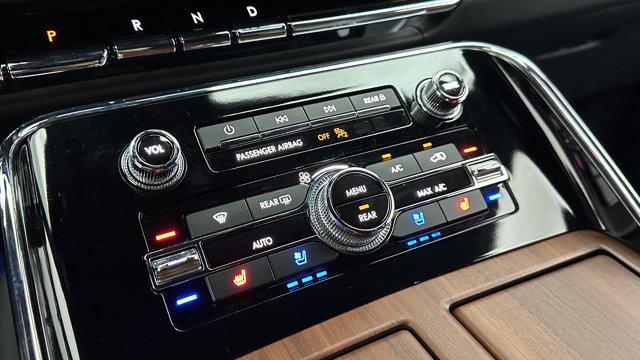 used 2024 Lincoln Navigator car, priced at $65,999