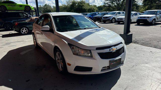 used 2014 Chevrolet Cruze car, priced at $6,000