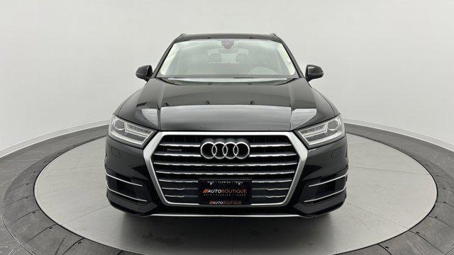 used 2018 Audi Q7 car, priced at $17,000