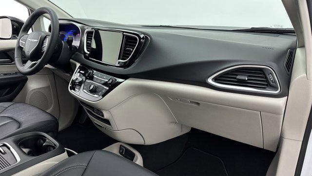 used 2024 Chrysler Pacifica car, priced at $28,500