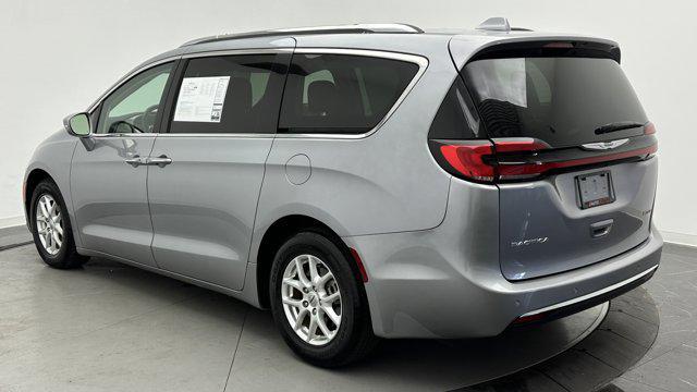 used 2021 Chrysler Pacifica car, priced at $18,600