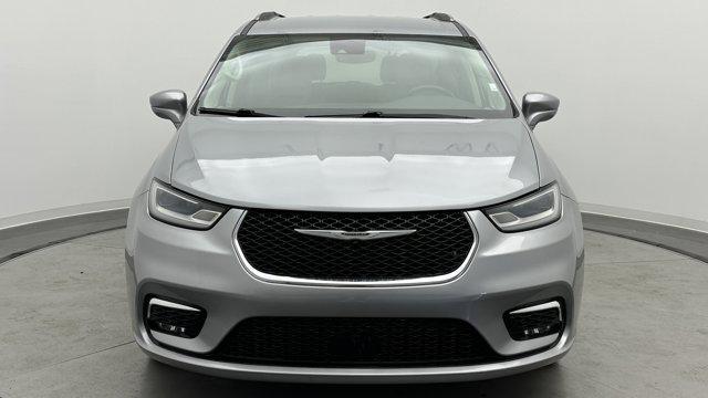 used 2021 Chrysler Pacifica car, priced at $18,600