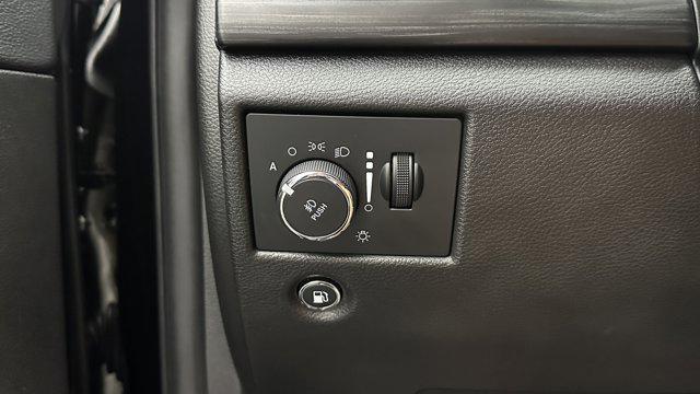 used 2021 Jeep Grand Cherokee car, priced at $22,600