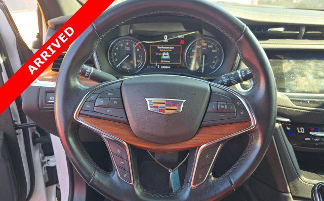 used 2021 Cadillac XT5 car, priced at $27,500