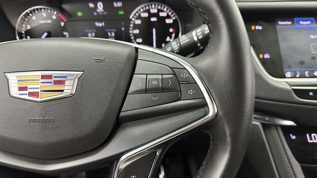 used 2021 Cadillac XT5 car, priced at $27,000