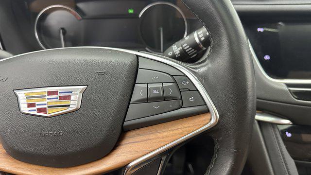 used 2021 Cadillac XT5 car, priced at $22,000