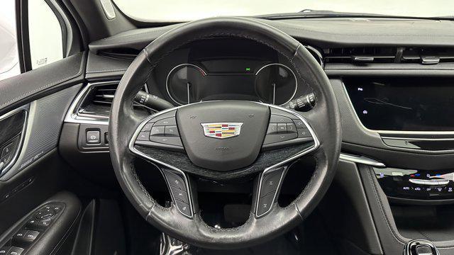 used 2023 Cadillac XT5 car, priced at $24,600