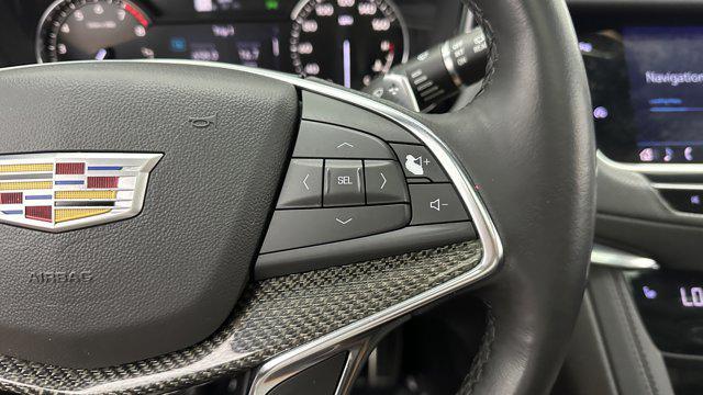 used 2021 Cadillac XT5 car, priced at $25,500