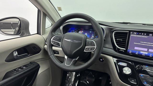 used 2022 Chrysler Pacifica Hybrid car, priced at $18,700