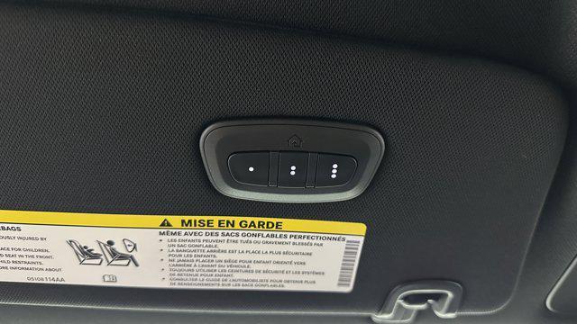 used 2025 Chrysler Pacifica car, priced at $34,000