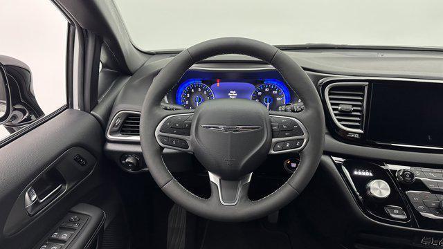 used 2025 Chrysler Pacifica car, priced at $34,000