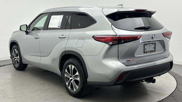 used 2021 Toyota Highlander Hybrid car, priced at $35,000
