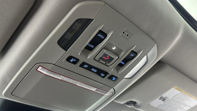 used 2021 Toyota Highlander Hybrid car, priced at $35,000